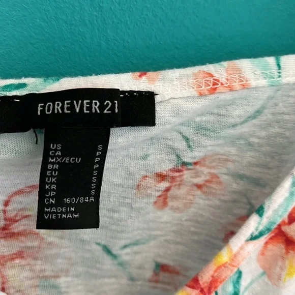 forever 21 cropped tank - Picture 3 of 3